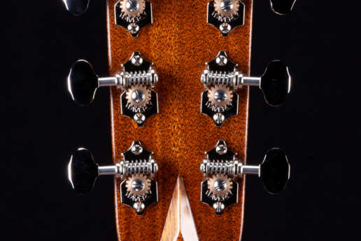 Bourgeois Guitars 8504-1