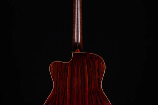 Bourgeois Guitars 8705-4